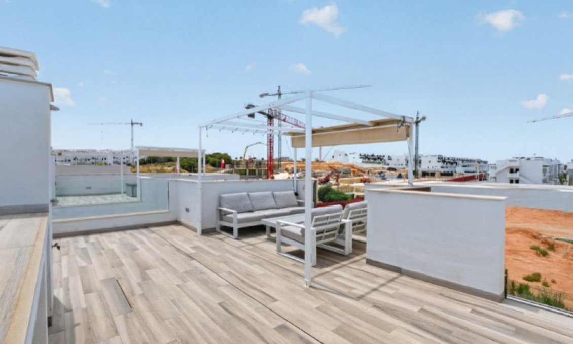 Használt Ingatlanok - Villa -
Torrevieja - Costa Blanca