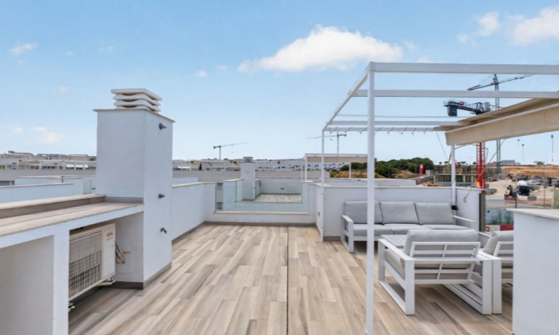 Használt Ingatlanok - Villa -
Torrevieja - Costa Blanca
