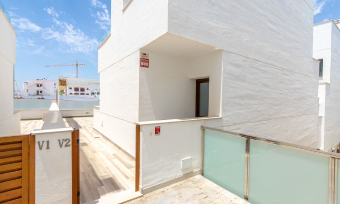 Használt Ingatlanok - Villa -
Torrevieja - Costa Blanca