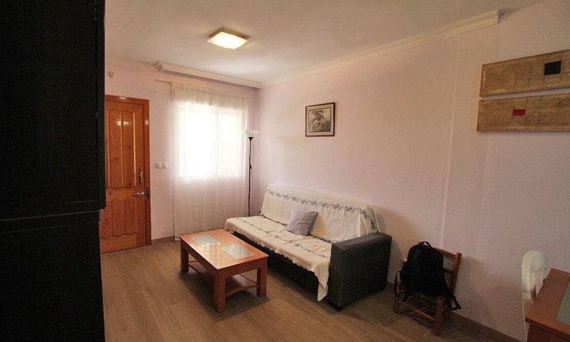 Resale - Bungalow -
Guardamar del Segura - 03140