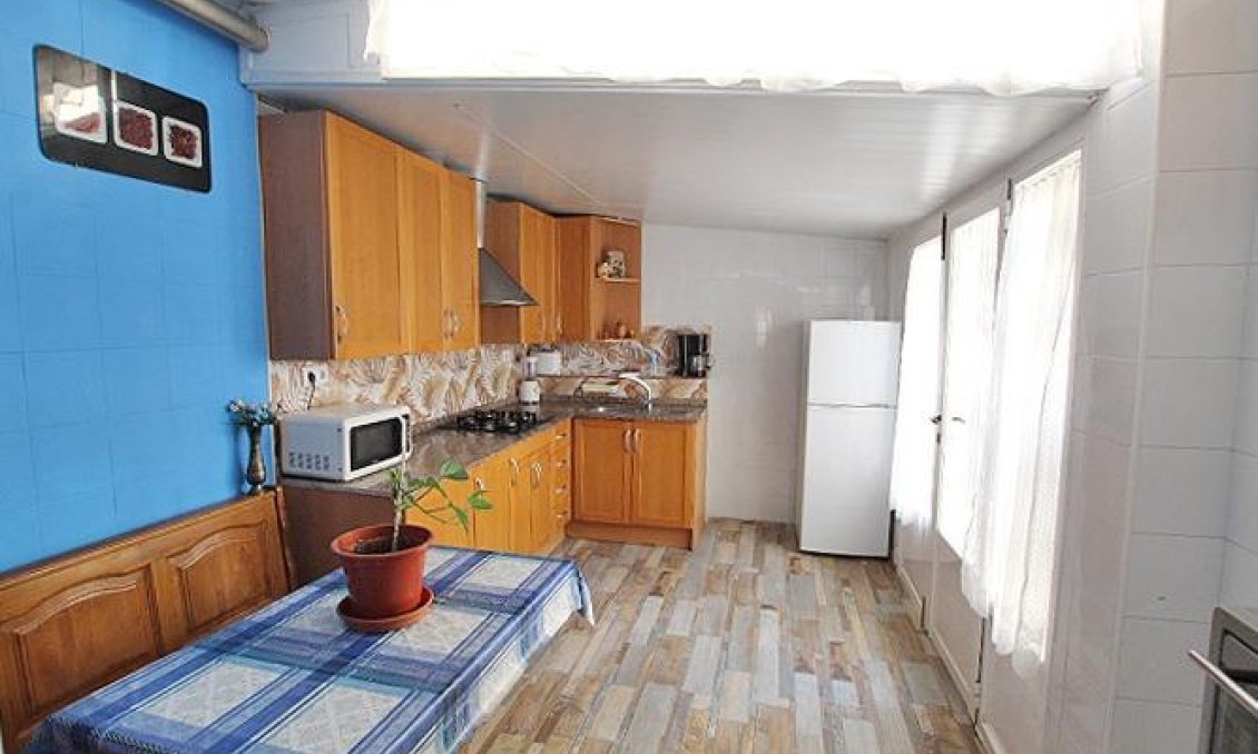 Resale - Bungalow -
Guardamar del Segura - 03140