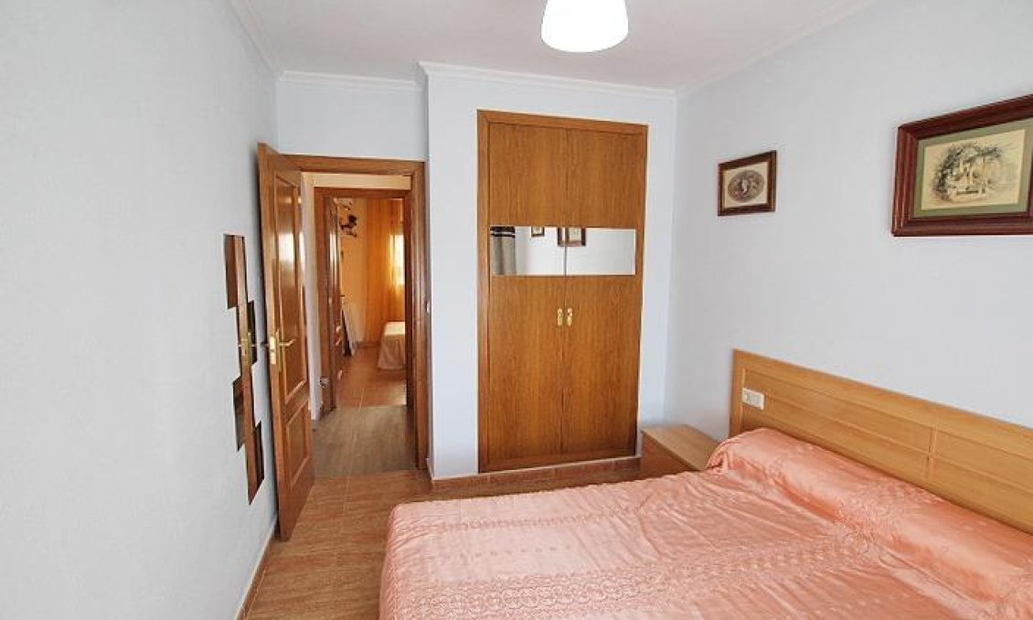 Resale - Bungalow -
Guardamar del Segura - 03140