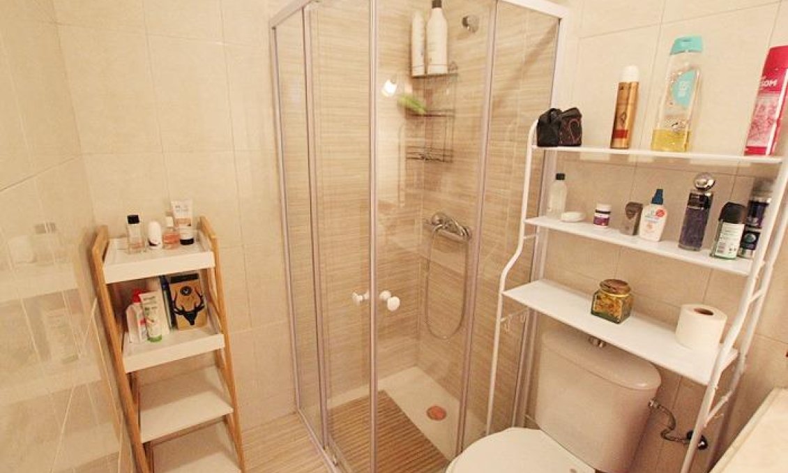 Resale - Bungalow -
Guardamar del Segura - 03140