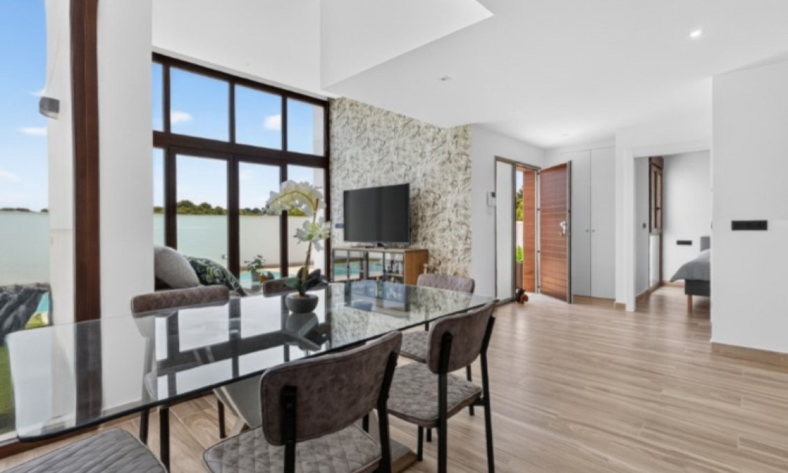 Segunda mano - Villa -
Torrevieja - Costa Blanca