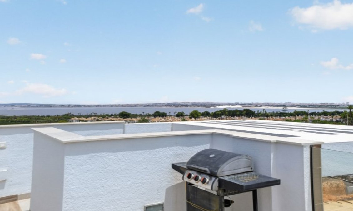 Segunda mano - Villa -
Torrevieja - Costa Blanca