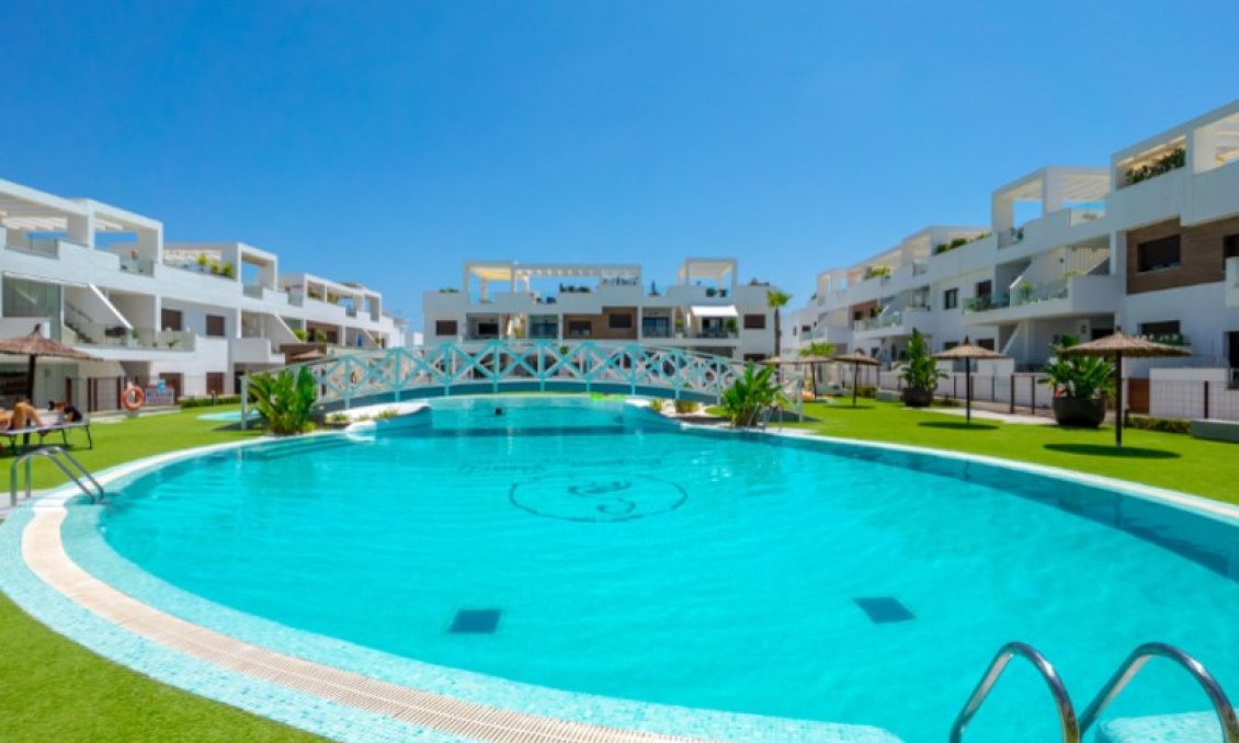 Segunda mano - Villa -
Torrevieja - Costa Blanca