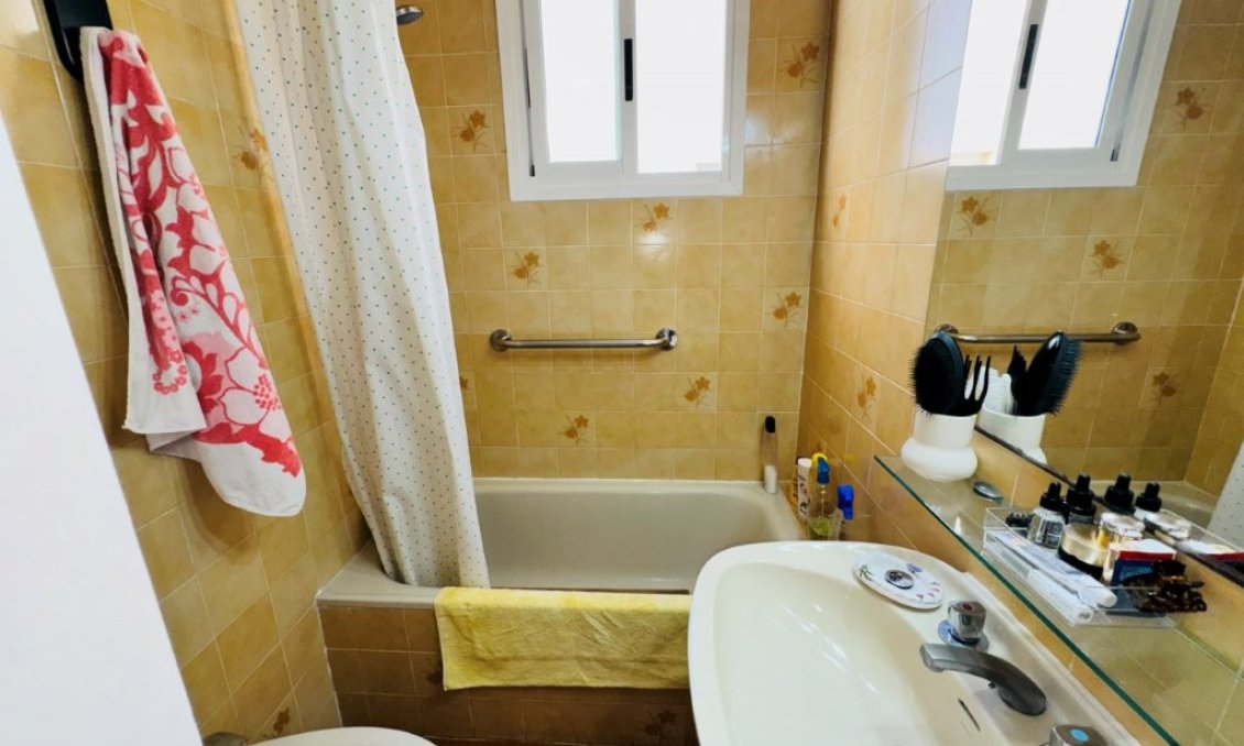 Segunda mano - Apartamento -
La Mata - Costa Blanca