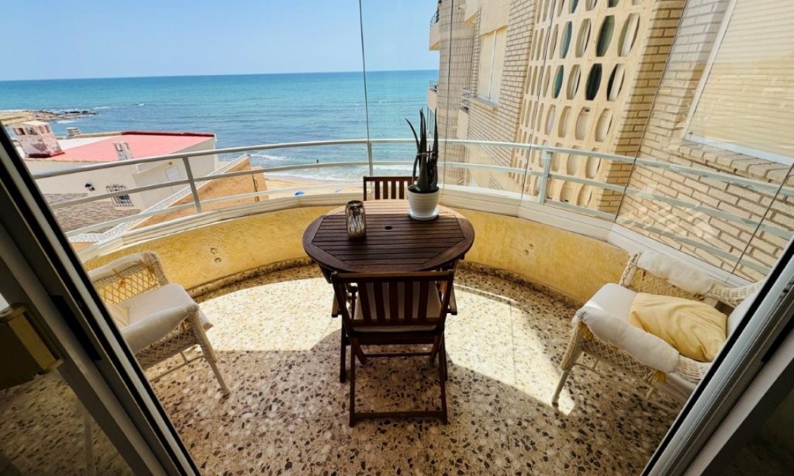 Segunda mano - Apartamento -
La Mata - Costa Blanca