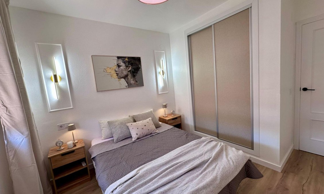 Használt Ingatlanok - Apartman -
Torrevieja - Habaneras