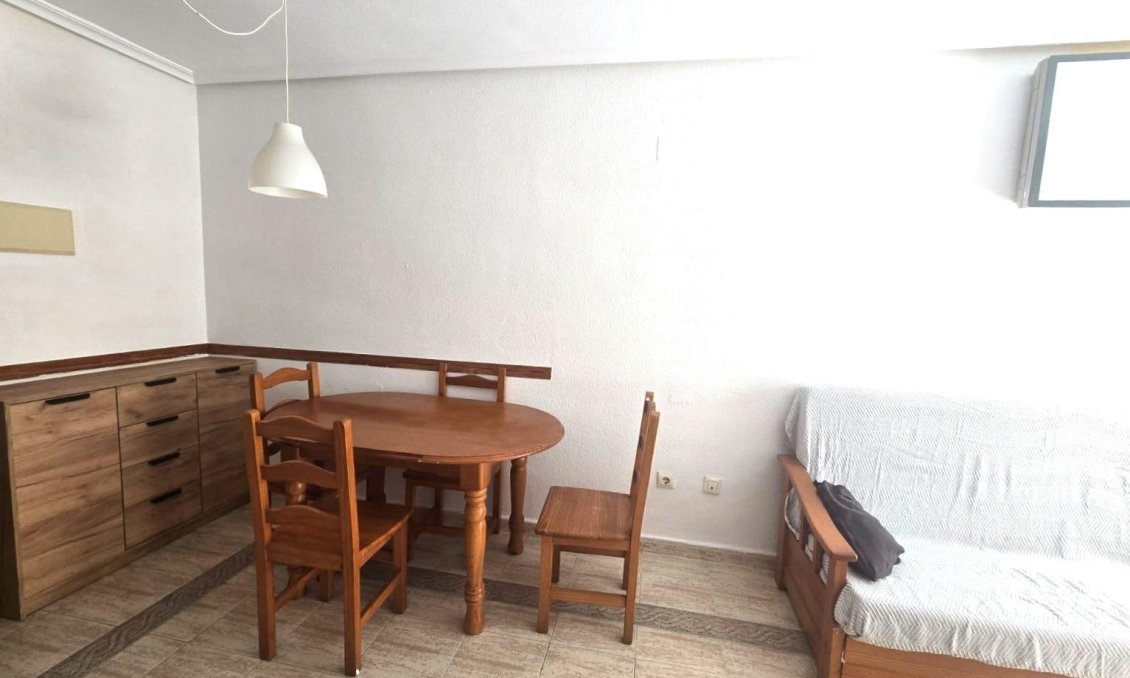 Segunda mano - Apartamento -
Torrevieja - Playa de los Locos