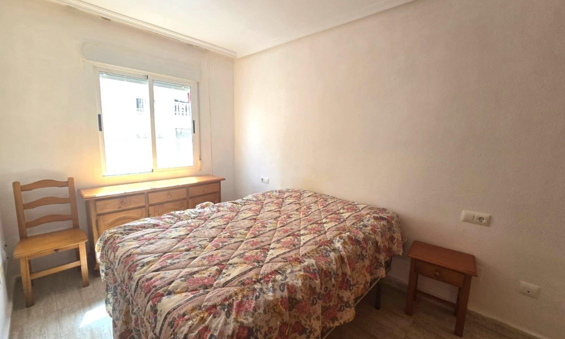 Segunda mano - Apartamento -
Torrevieja - Playa de los Locos