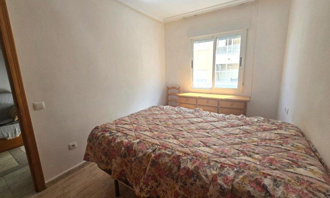 Segunda mano - Apartamento -
Torrevieja - Playa de los Locos