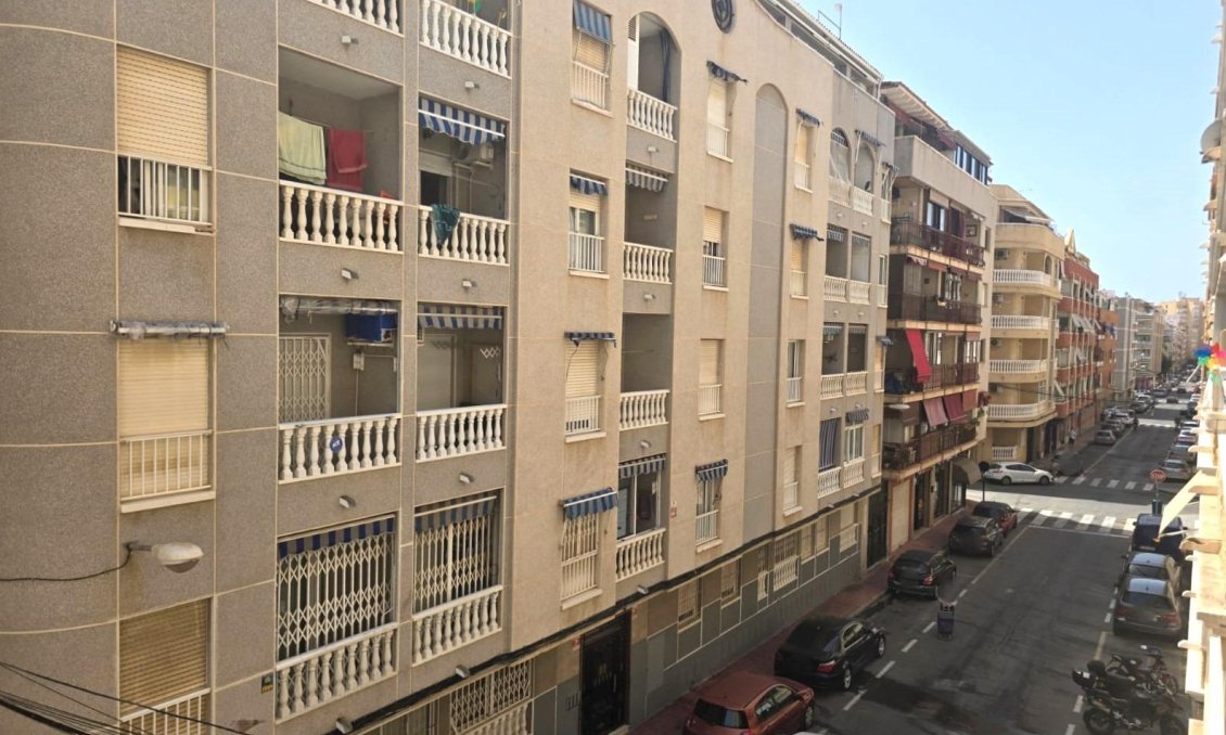 Segunda mano - Apartamento -
Torrevieja - Playa de los Locos