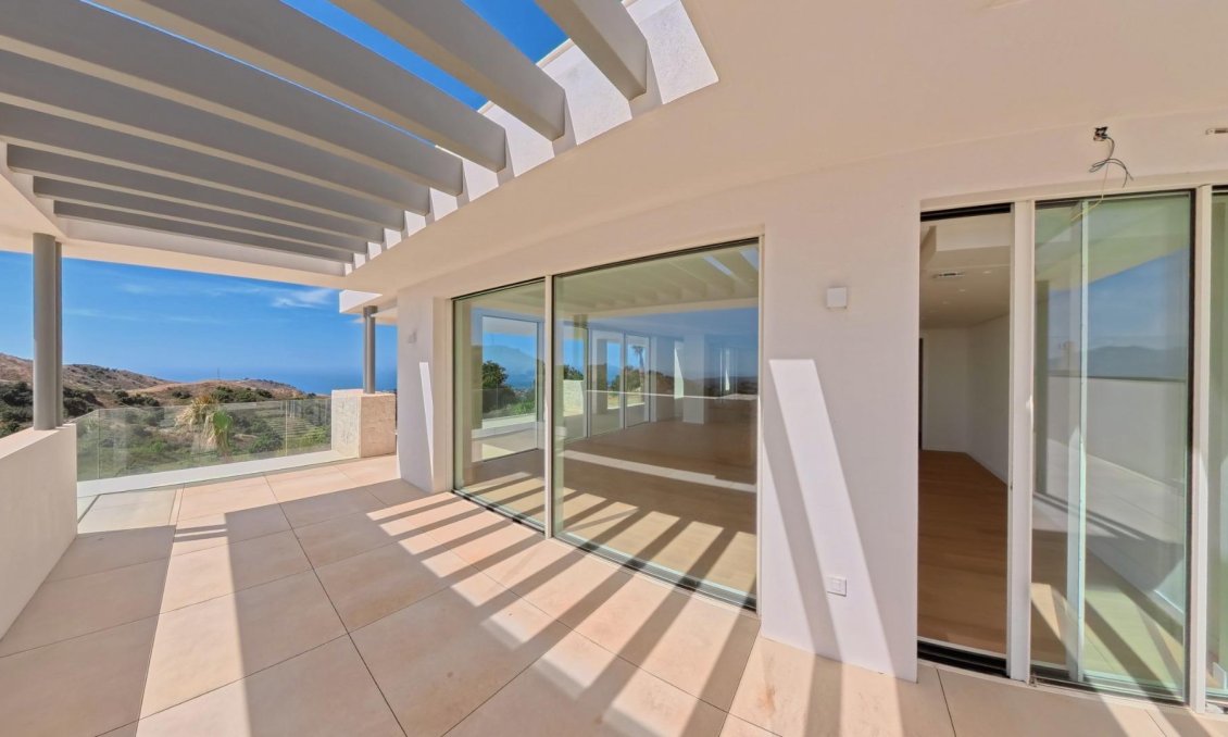 Obra nueva - Apartamento -
Ojen - El Soto De Marbella