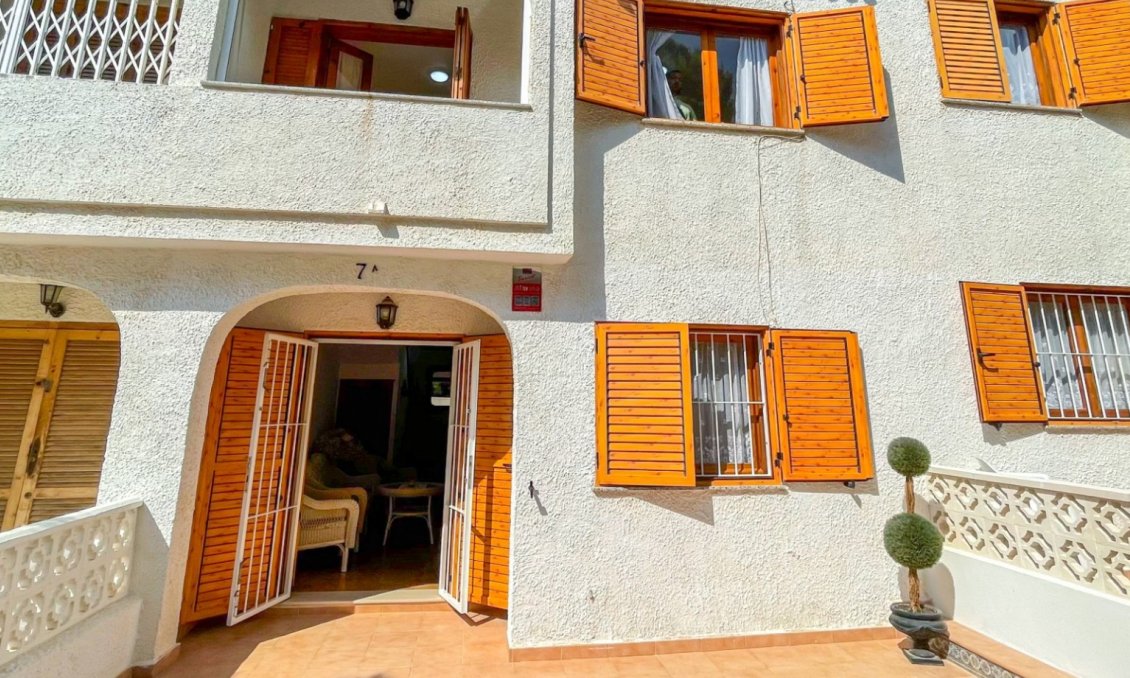 Segunda mano - Adosado -
Orihuela Costa - Costa Blanca