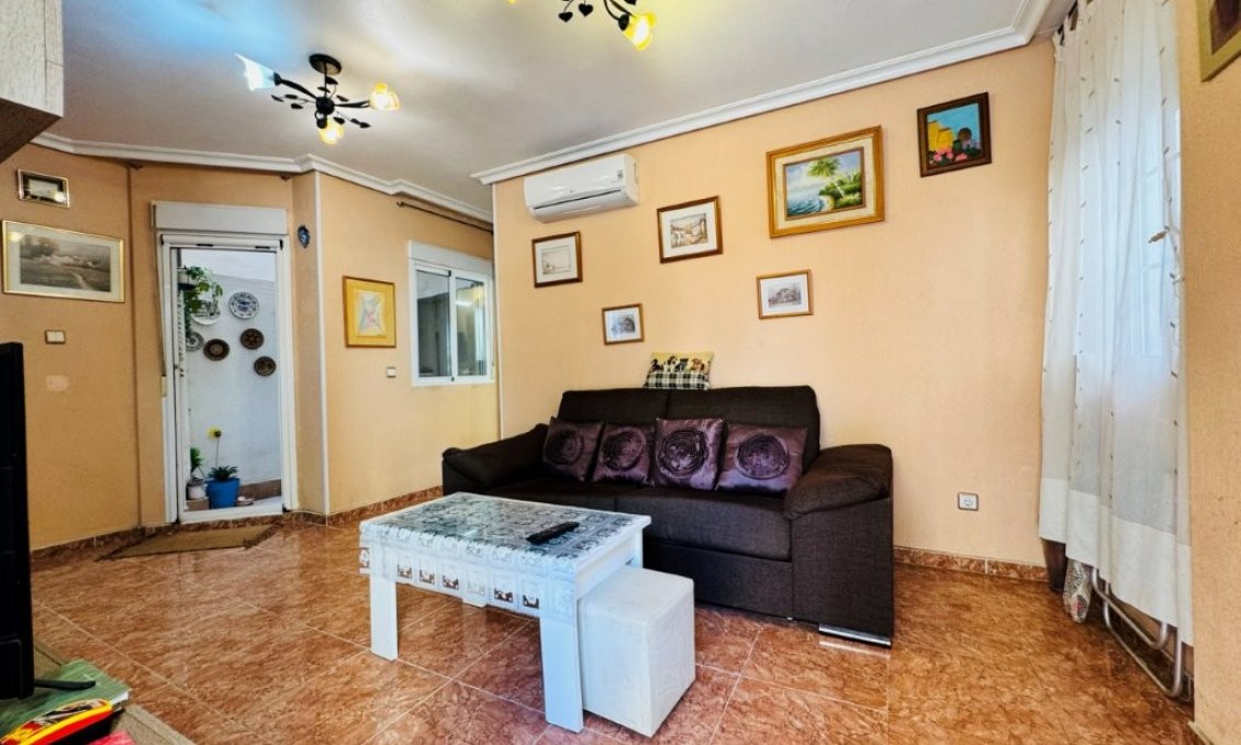 Segunda mano - Apartamento -
La Mata - Costa Blanca