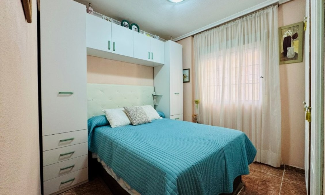 Segunda mano - Apartamento -
La Mata - Costa Blanca