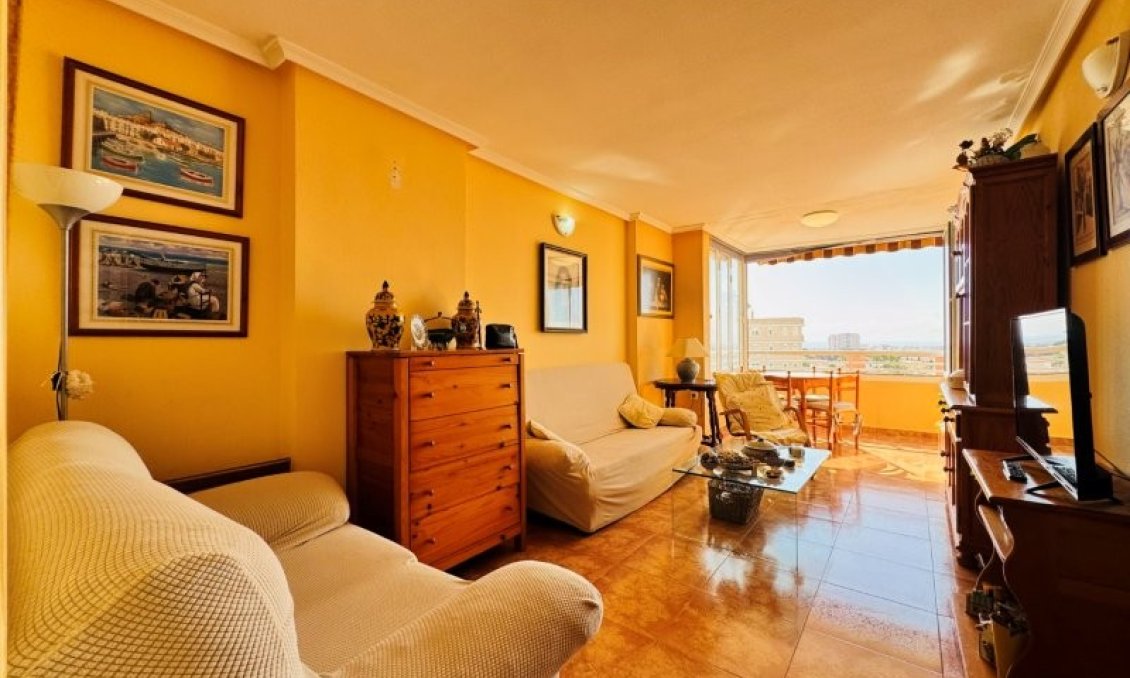 Wiederverkauf - Wohnung -
Torrevieja - Costa Blanca