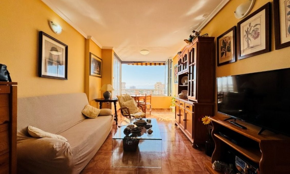 Wiederverkauf - Wohnung -
Torrevieja - Costa Blanca