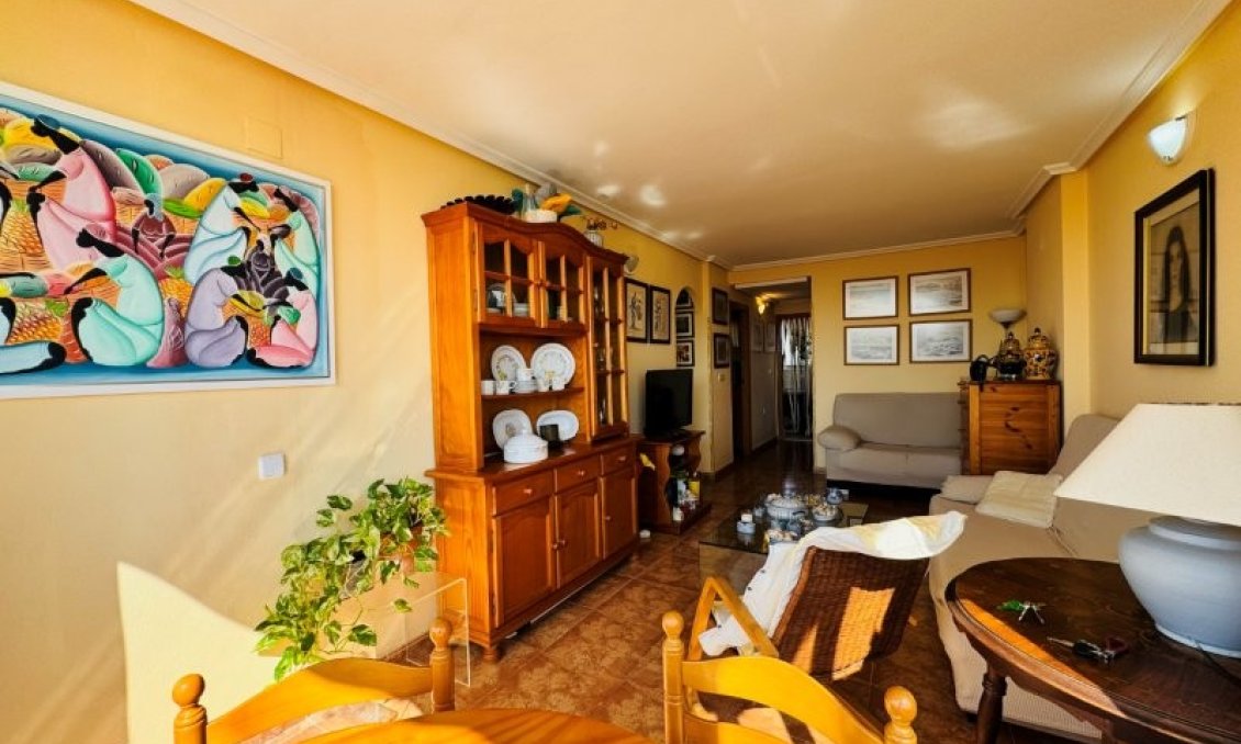 Wiederverkauf - Wohnung -
Torrevieja - Costa Blanca