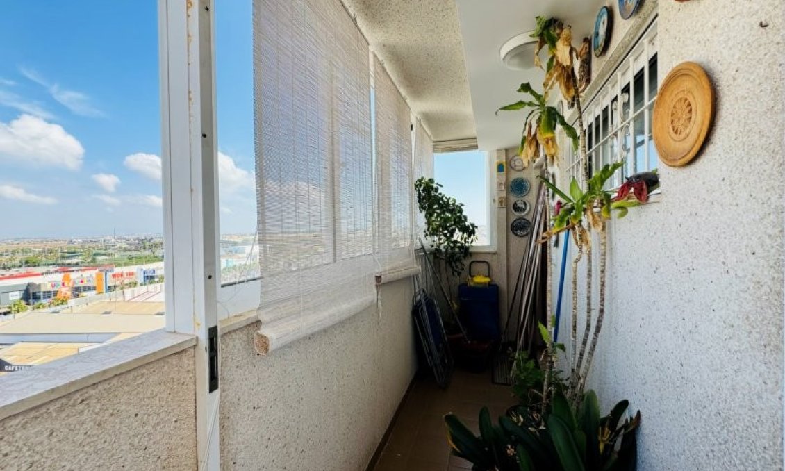 Wiederverkauf - Wohnung -
Torrevieja - Costa Blanca