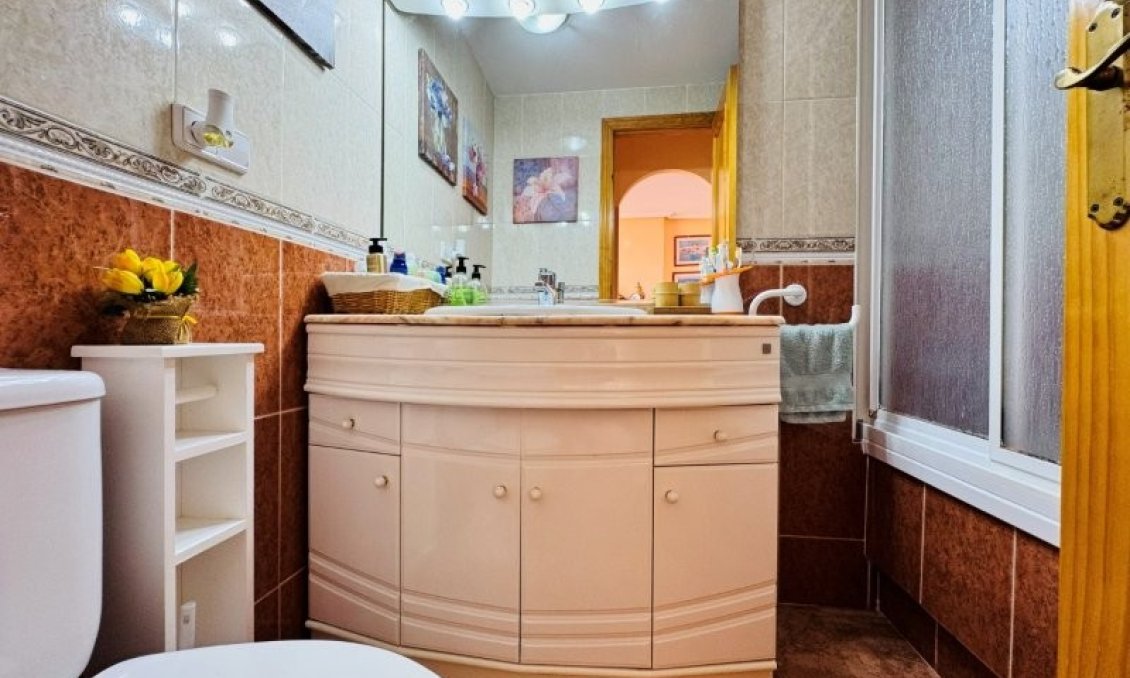 Wiederverkauf - Wohnung -
Torrevieja - Costa Blanca
