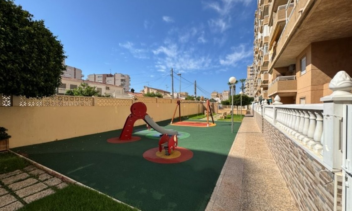 Wiederverkauf - Wohnung -
Torrevieja - Costa Blanca