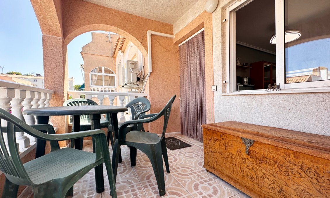 Segunda mano - Bungalow -
Torrevieja - Costa Blanca