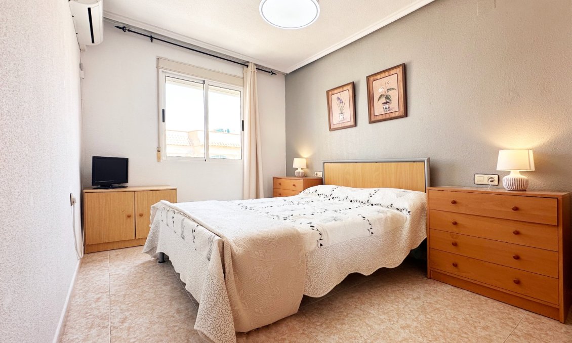 Segunda mano - Bungalow -
Torrevieja - Costa Blanca