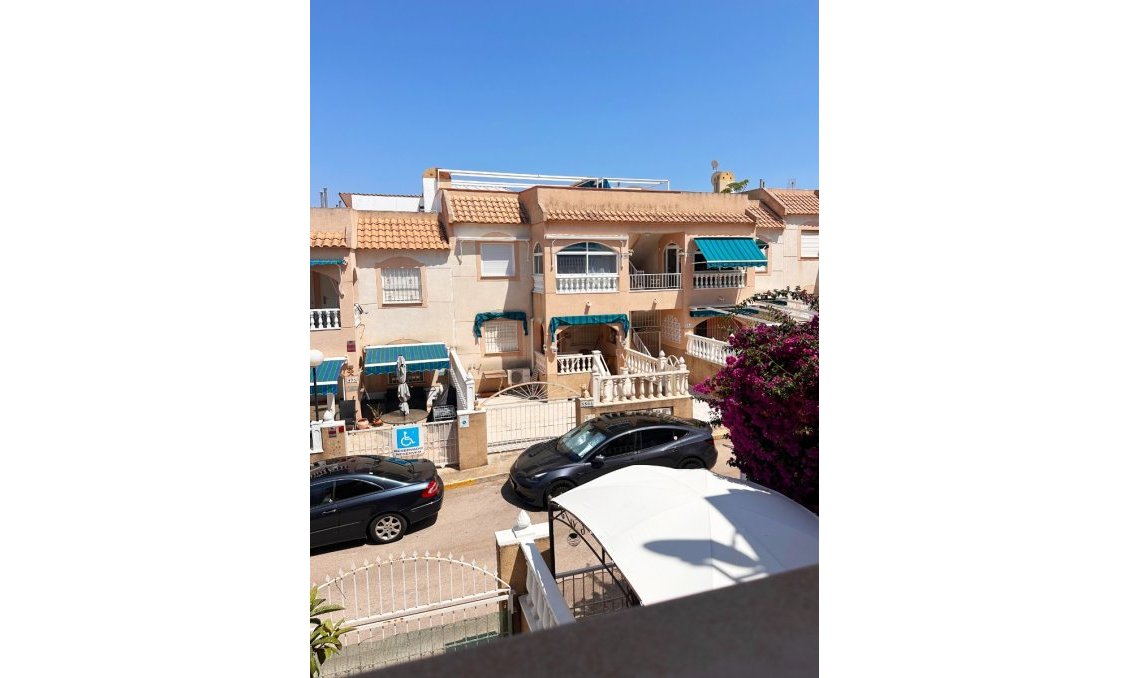 Segunda mano - Bungalow -
Torrevieja - Costa Blanca