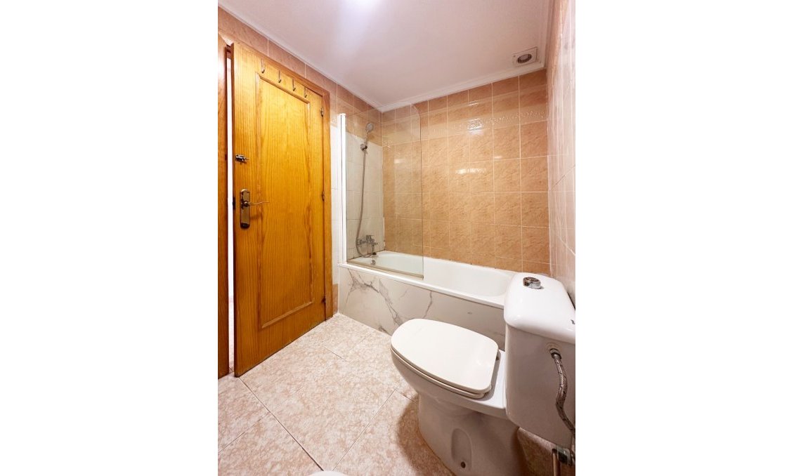 Segunda mano - Bungalow -
Torrevieja - Costa Blanca