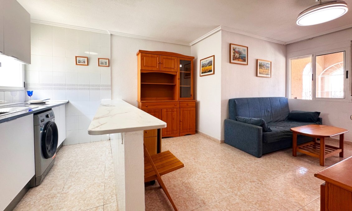 Segunda mano - Bungalow -
Torrevieja - Costa Blanca