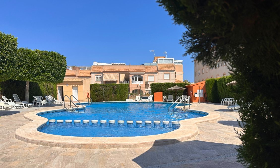 Segunda mano - Bungalow -
Torrevieja - Costa Blanca