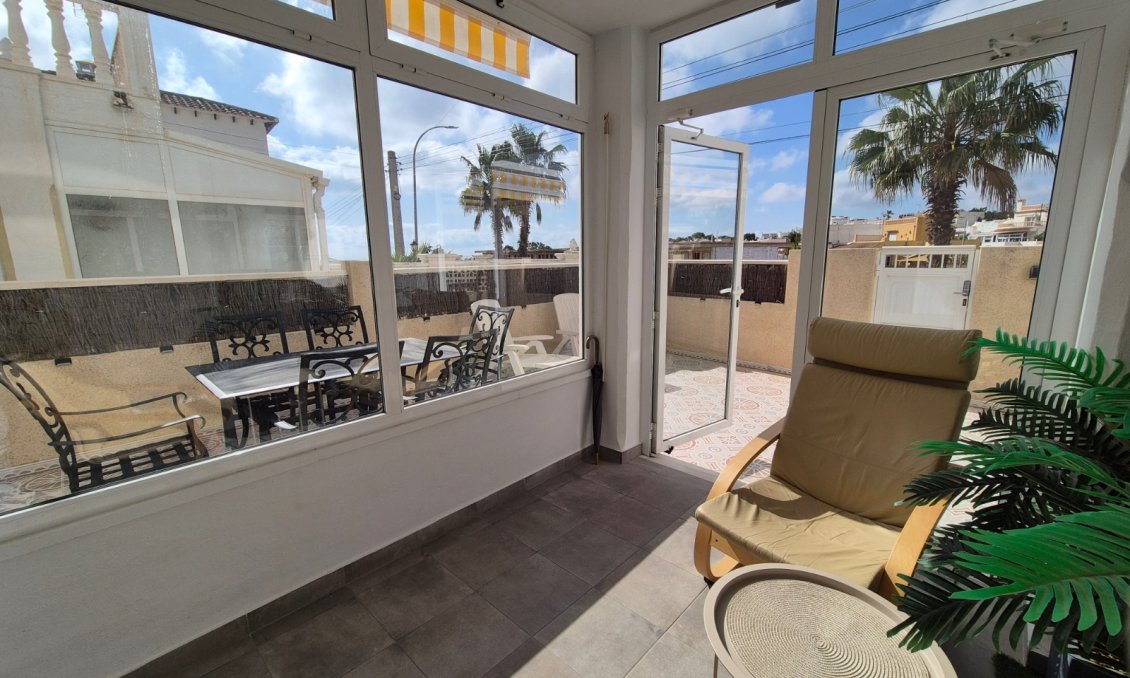 Segunda mano - Bungalow -
San Miguel de Salinas - Inland