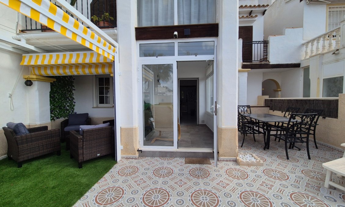 Segunda mano - Bungalow -
San Miguel de Salinas - Inland