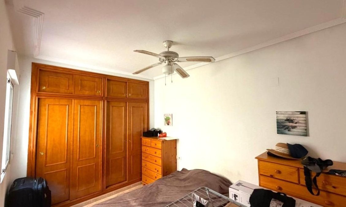 Segunda mano - Apartamento -
Torrevieja - PARQUE DE LAS NACIONES