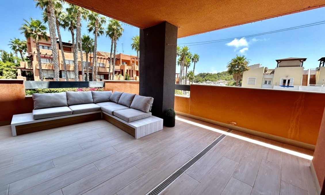 Segunda mano - Apartamento -
Villamartin - Costa Blanca