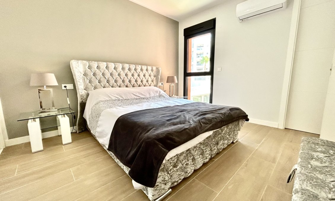 Segunda mano - Apartamento -
Villamartin - Costa Blanca