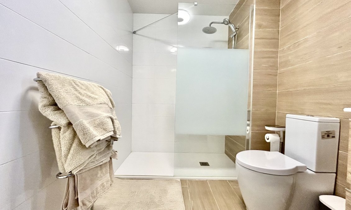 Segunda mano - Apartamento -
Villamartin - Costa Blanca