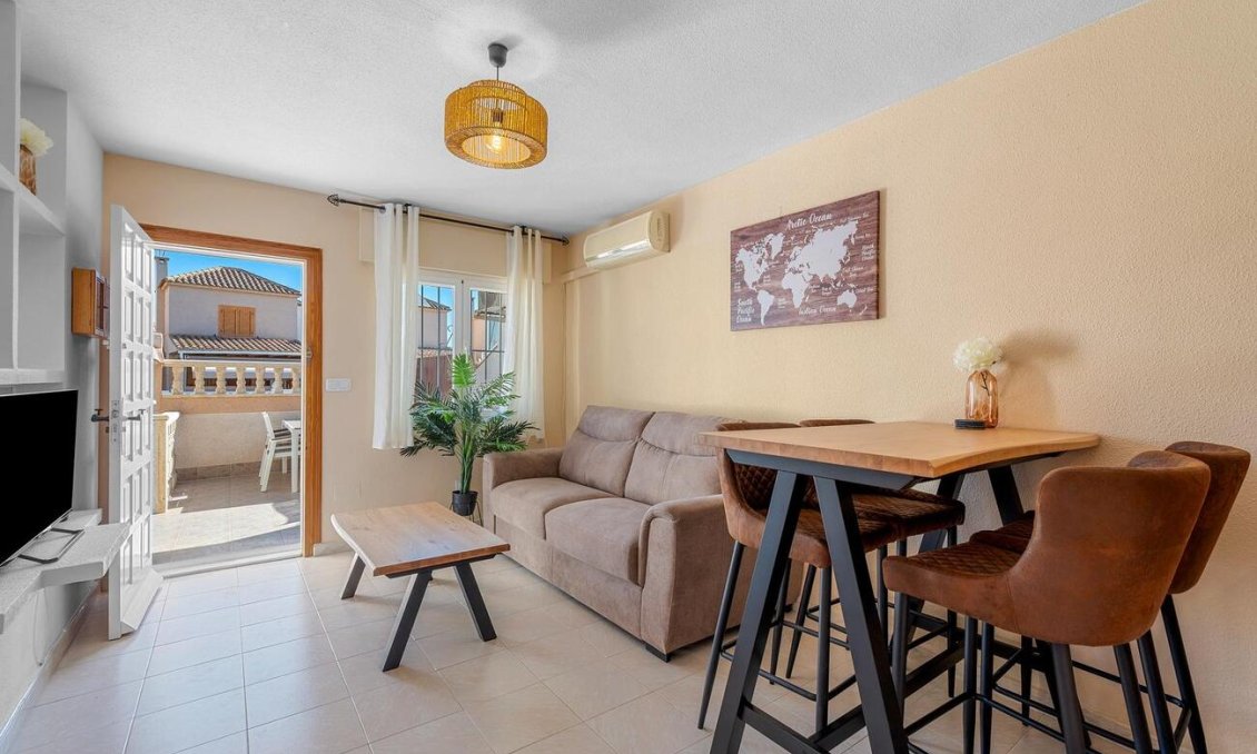Segunda mano - Bungalow -
Torrevieja - Los Balcones