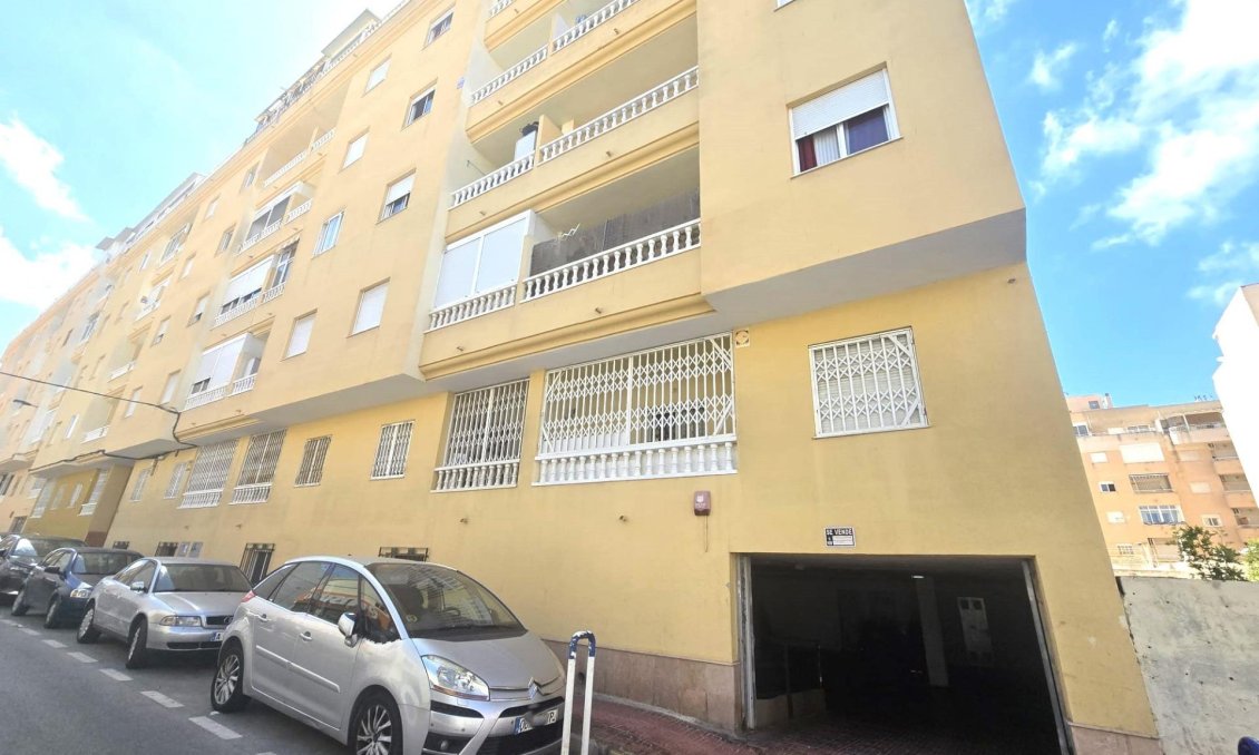 Segunda mano - Apartamento -
Torrevieja - Parque Las Naciones