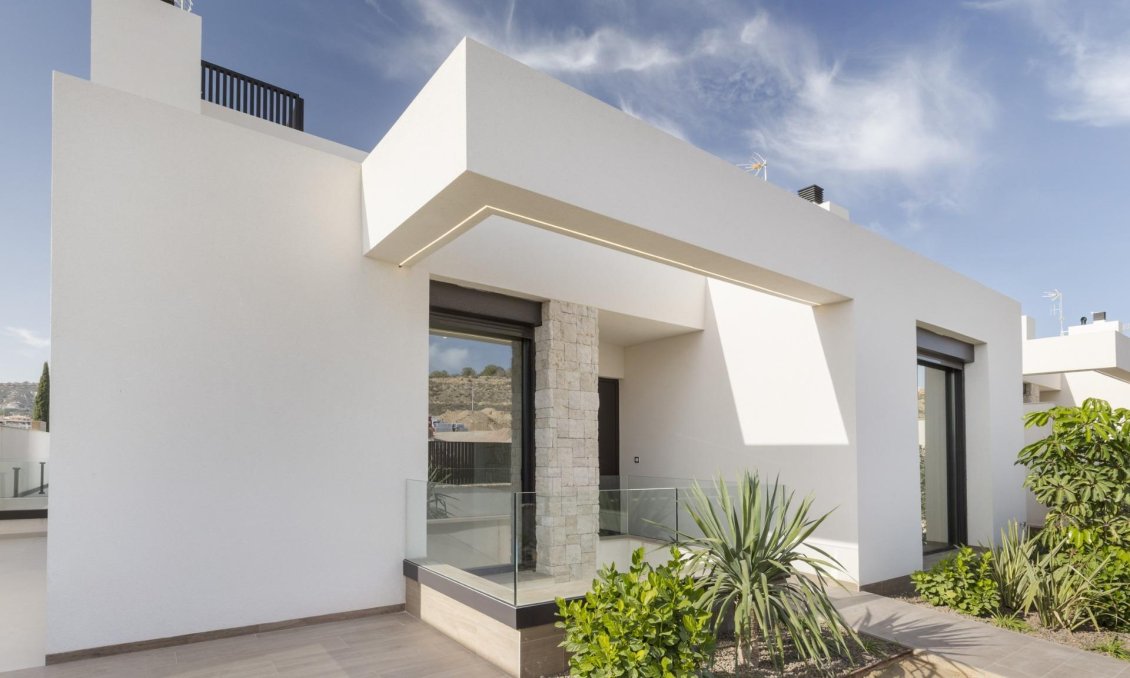 Obra nueva - Villa -
Algorfa - La Finca Golf