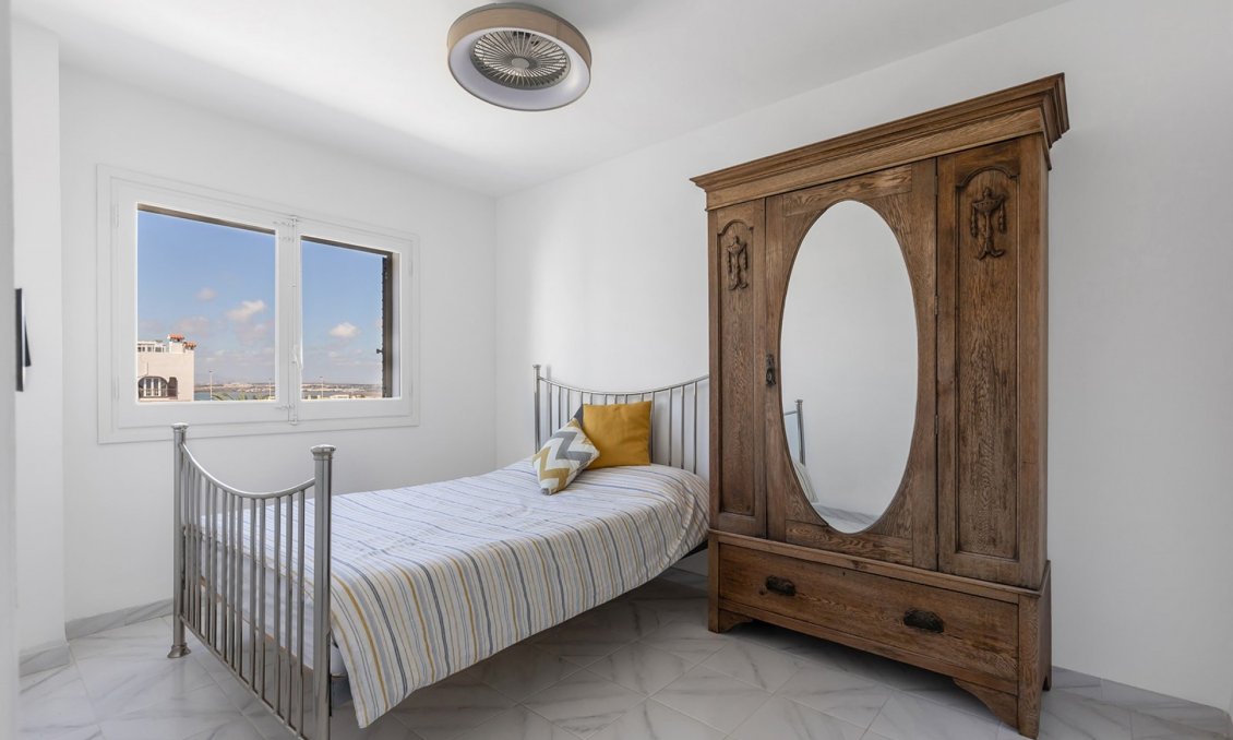 Segunda mano - Apartamento -
La Mata - Costa Blanca