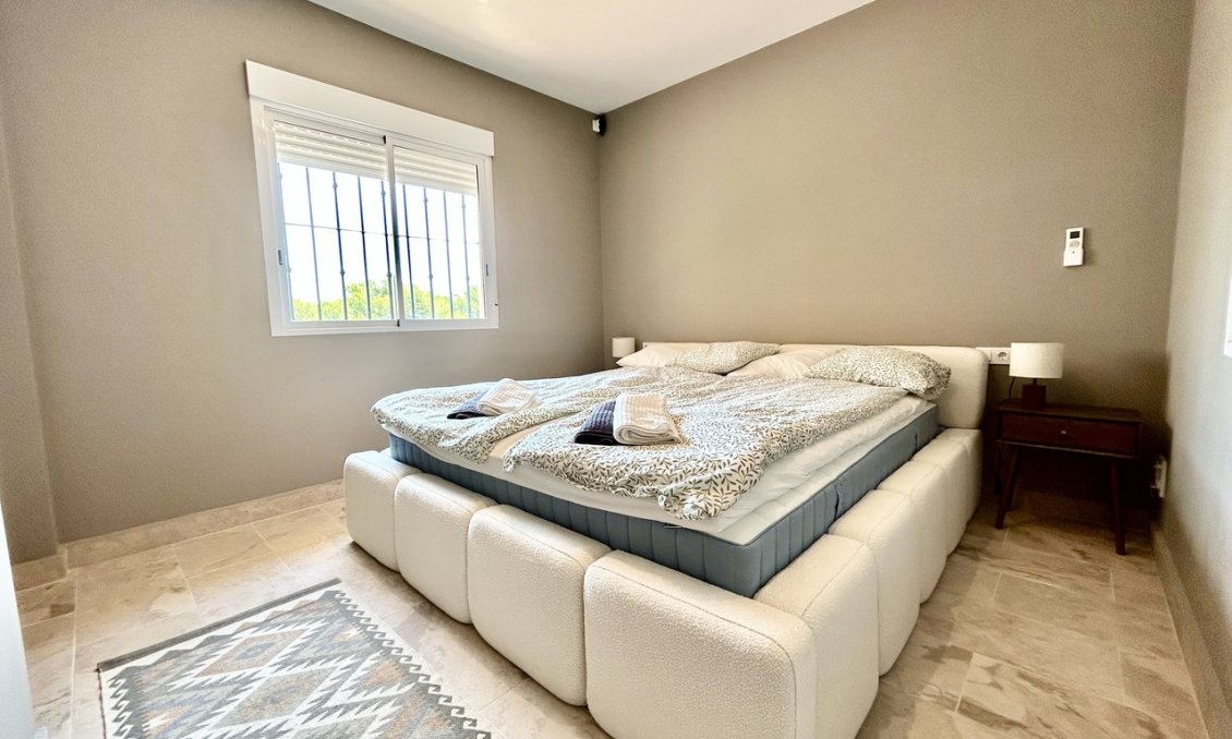 Segunda mano - Villa -
La Zenia - Costa Blanca