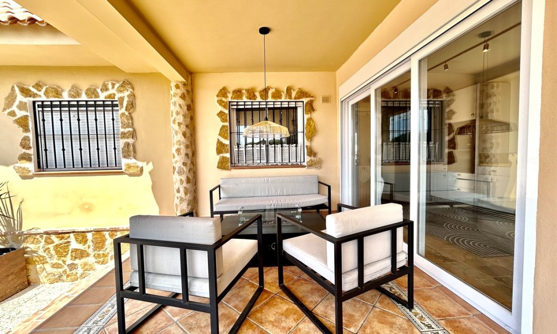 Segunda mano - Villa -
La Zenia - Costa Blanca