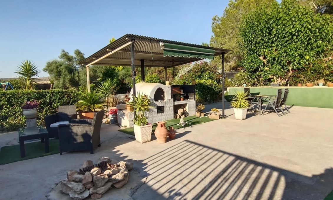 Segunda mano - Villa -
Canadas De San Pedro - Inland