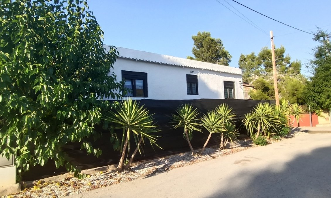 Segunda mano - Villa -
Canadas De San Pedro - Inland