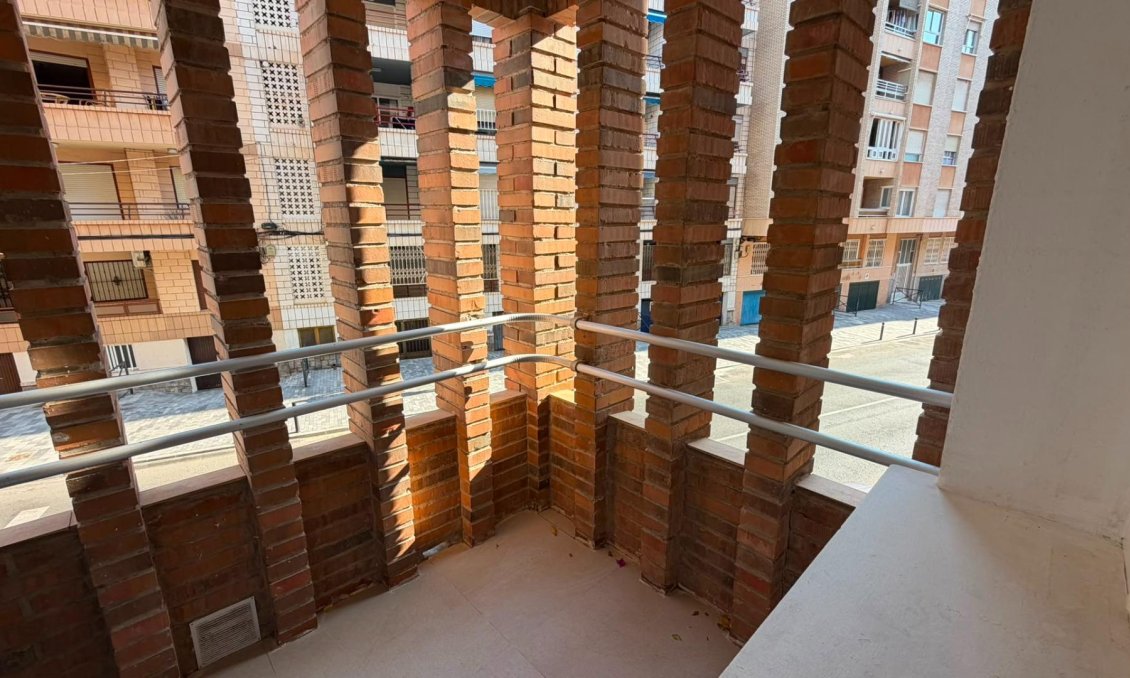 Segunda mano - Apartamento -
Torrevieja - Playa del Cura