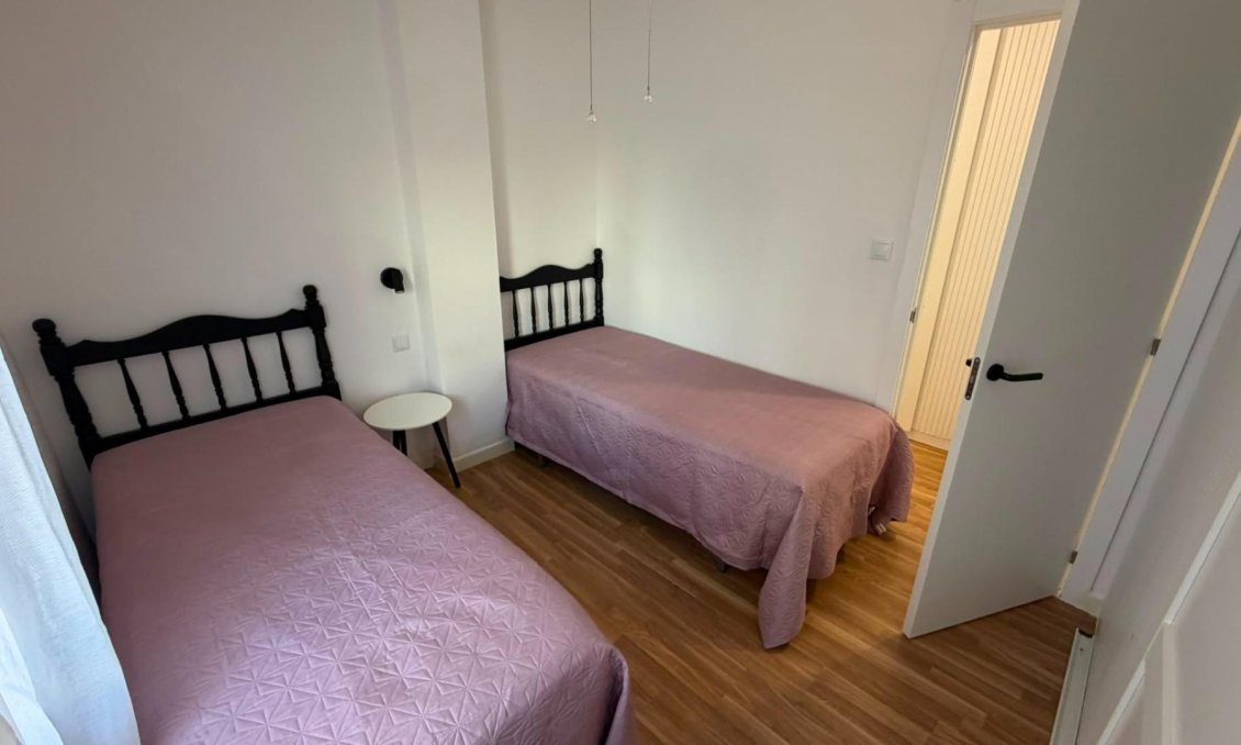 Segunda mano - Apartamento -
Torrevieja - Playa del Cura
