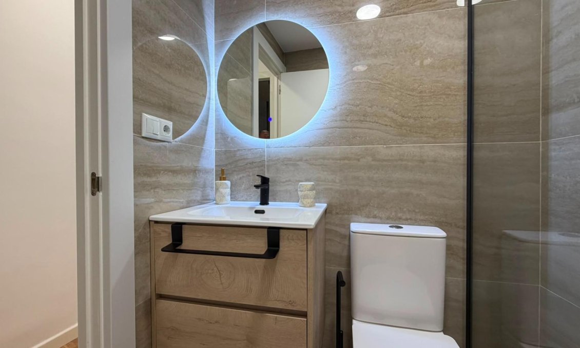 Segunda mano - Apartamento -
Torrevieja - Playa del Cura